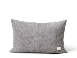 AYMARA - Solid-color rectangular alpaca cushion _ Form & Refine